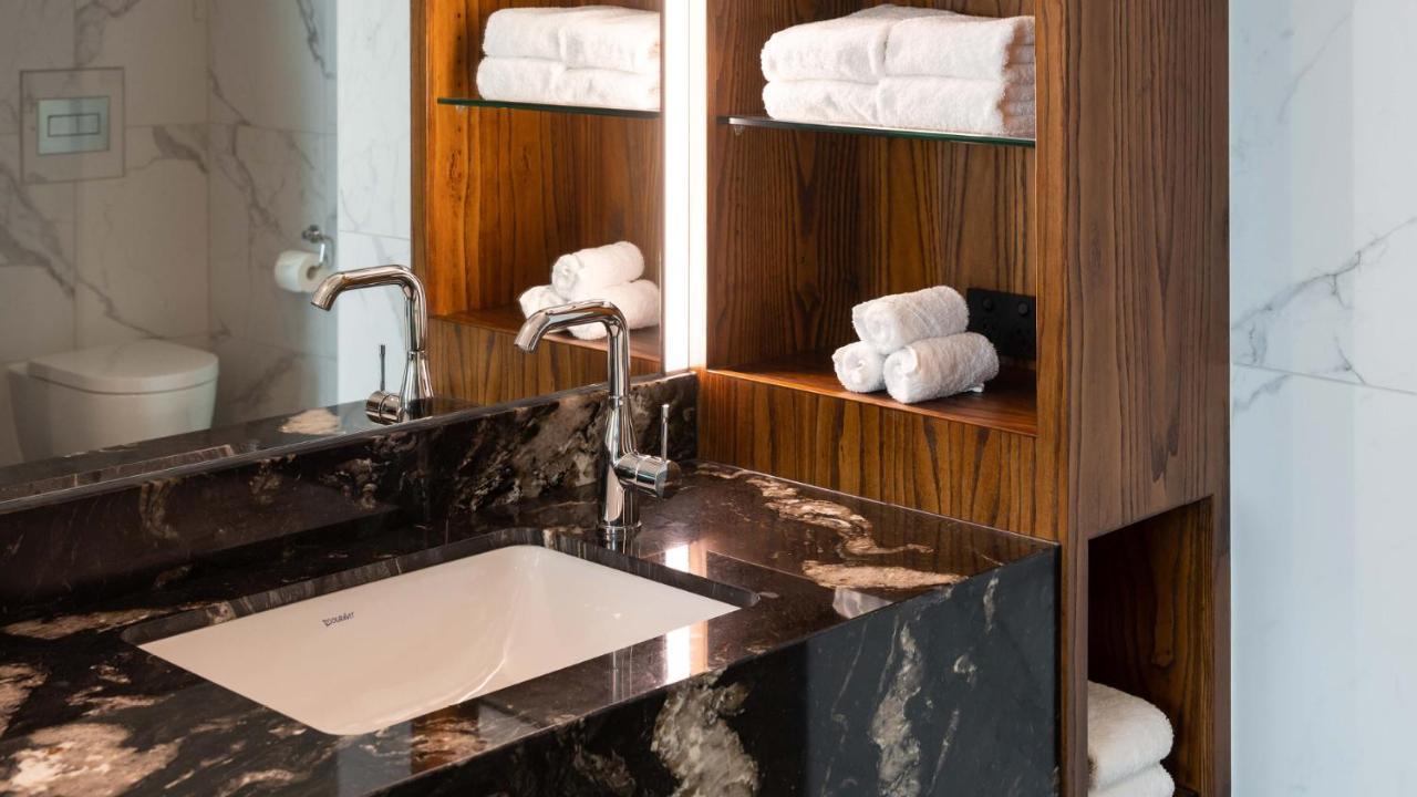 Horizon By Skycity Auckland Exterior photo Bathroom