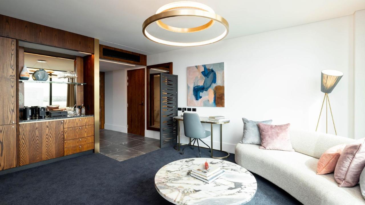 Horizon By Skycity Auckland Exterior photo A suite at the hotel